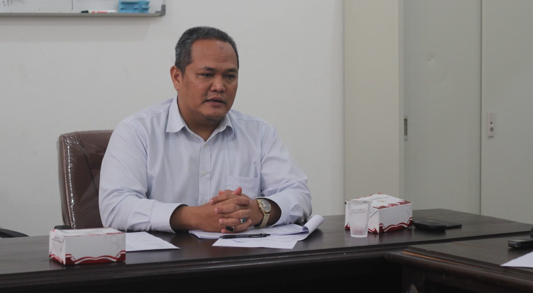 Ketua Komisi II DPRD Kabupaten Cirebon, Cakra Suseno menilai, proses regenerasi kepemimpinan di lingkungan badan usaha milik daerah (BUMD) semestinya telah dipersiapkan jauh sebelum masa jabatan direksi berakhir.